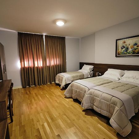 In Center Hotel تيرانا المظهر الخارجي الصورة