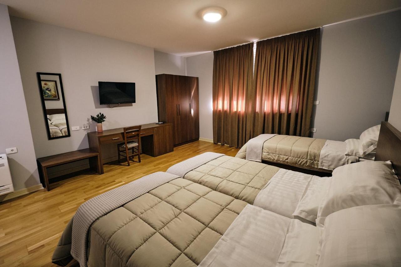 In Center Hotel تيرانا المظهر الخارجي الصورة